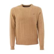 Rundhalset kabelstrikket sweater