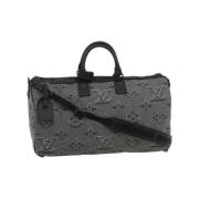 Pre-owned nylon louis-vuitton-tasker