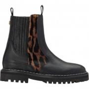 Chelsea-støvler i sort kornet læder med elastisk sidepanel