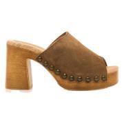 Coyote Platform Sandals