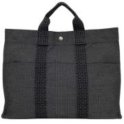 Pre-owned Canvas totes