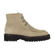 Suede Chukka Boot med præget søm