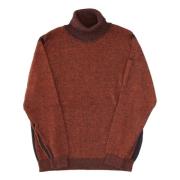 To-farvet ribstrikket sweater