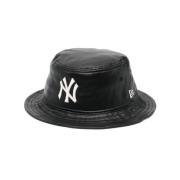 Broderet Logo Læder Bucket Hat