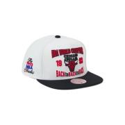 Hvid Bulls 93 Snapback Kasket