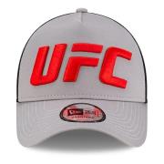 Grå UFC Core Trucker Hat