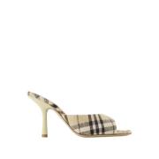 Neutral Linned Check Pumps