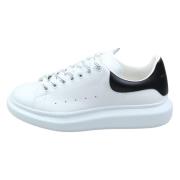 Oversized Ivory Black Sneaker