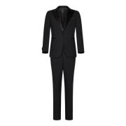 Sort Tuxedo Suit med Satin Detaljer