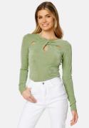 BUBBLEROOM Stefany cut out top Green L