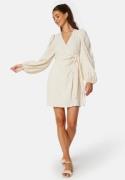 BUBBLEROOM Axelle Wrap Dress Cream XL