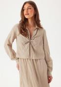 BUBBLEROOM Structured Tie Blouse Nougat XS