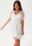 Bubbleroom Occasion 3D Floral V-neck Dress White 34