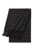Hughe Throw Home Textiles Cushions & Blankets Blankets & Throws Grey R...