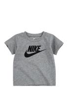 Nkb Nike Futura Tee / Nkb Nike Futura Tee Sport T-Kortærmet Skjorte Gr...