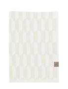Geo Guest Towel Home Textiles Bathroom Textiles Towels & Bath Towels G...