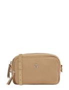 Th Soft Utility Camera Bag Ca Bags Crossbody Bags Beige Tommy Hilfiger