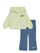 Nike New Impressions Pullover And Leggings Set Sets Sweatsuits Green N...