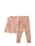 Wilhelm Printed Frill Pyjamas Set Pyjamassæt Pink Liewood