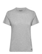 W Ess Tee Sport Women Sport Clothing Sports Tops & T-shirts Sport T-Sk...