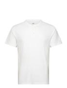 Ss Hm Henley Neutrals Tops T-Kortærmet Skjorte White Levi's®