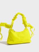 NuNoo - Håndtasker - Yellow - Dandy Wrinkle Recycled Nylon - Tasker - ...