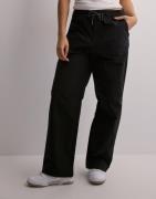 The North Face - Sort - W Rope Tie Wide Leg Pant