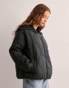 Only - Sort - Onlvanora Quilted Jacket Otw