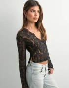 Pieces - Sort - Pcamina Ls Lace Top Jrs Kca