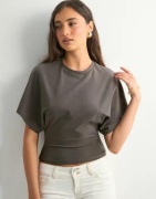 Nelly - Brun - Round Neck Wide Sleeve Tee