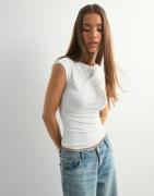 Nelly - Hvid - Perfect Soft Top