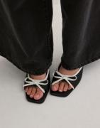 Nelly - Sort - Open Toe Mule Heel