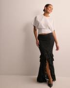 Nelly - Sort - Delicate Lace Skirt