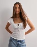 Nelly - Hvid - Broderie Anglais Top