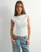 Nelly - Hvid - Perfect Soft Top
