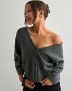 Nelly - Grå - Back V-neck Knit Cardigan