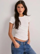 Nelly - Hvid - Essential Slub Tee