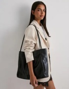 Pieces - Sort - Pcannie Patent Daily Bag D2D Fsy