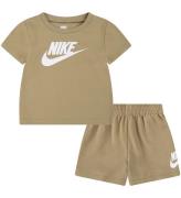 Nike ShortssÃ¦t - T-shirt/Shorts - Parachute Beige